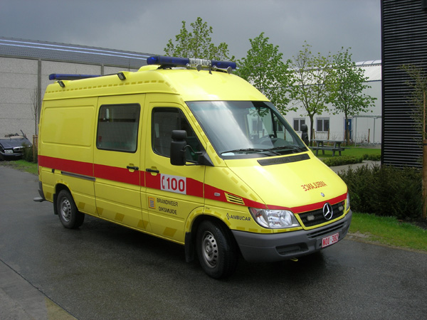 Mercedes-Benz / Ambucar ambulance