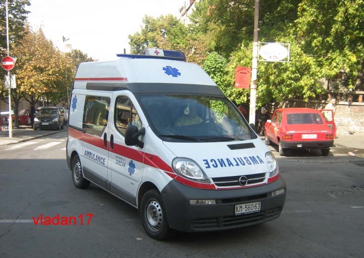 Opel Vivaro emergency medical unit
