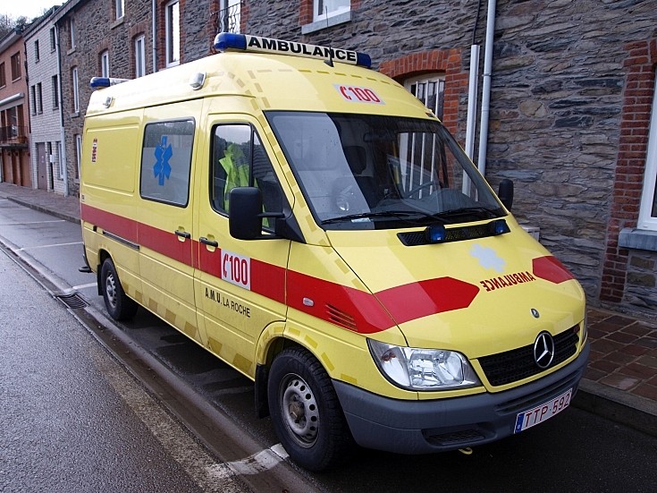Ambulance A.M.U. in La Roche