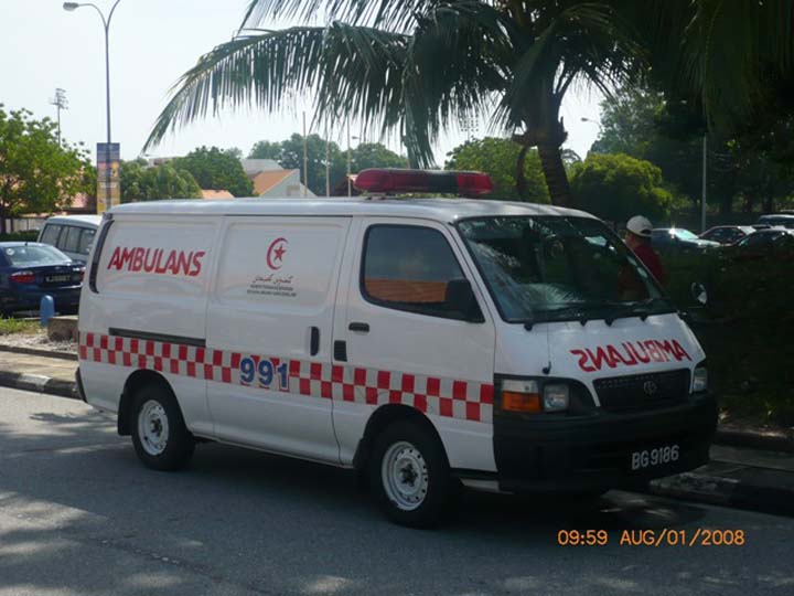 used toyota hiace ambulances from japan #4