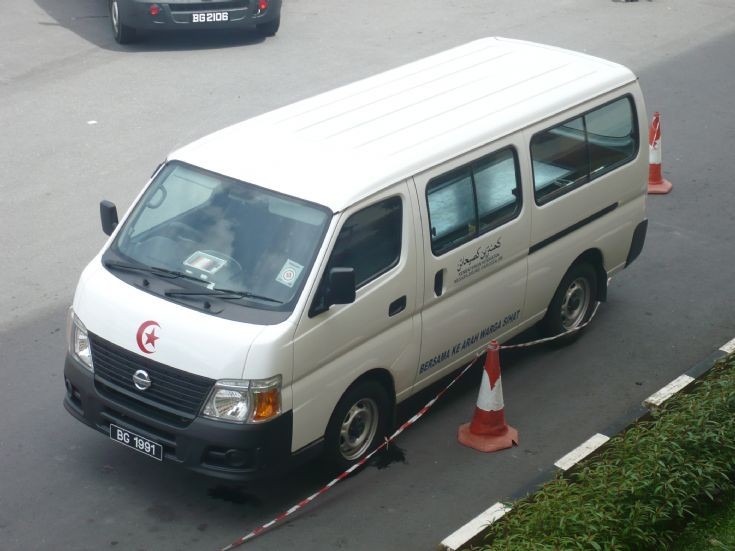 Nissan urvan ambulance #9