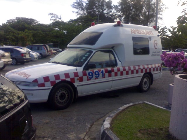 Holden Commodore Ambulance Brunei