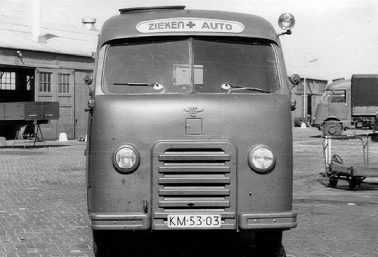 DAF A10 Dutch Army Ambulance 