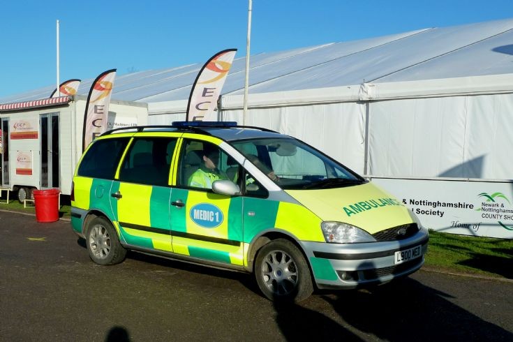 Ford Galaxy Medic1