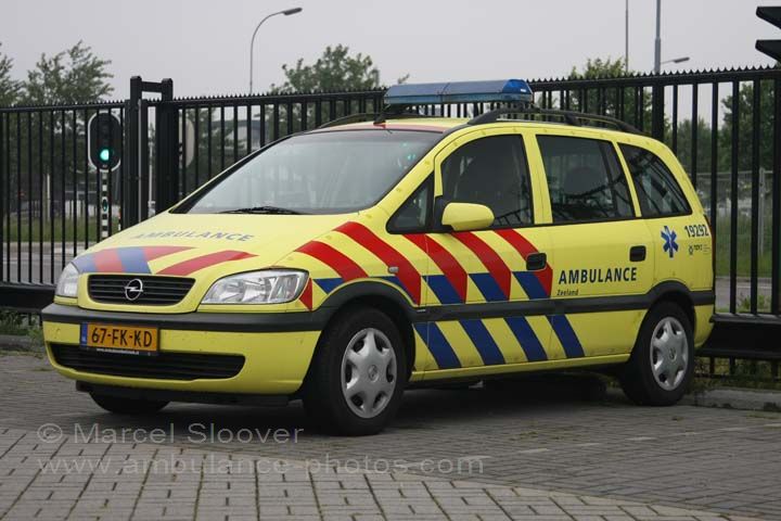 Ambulance service Zeeland Opel Zafira