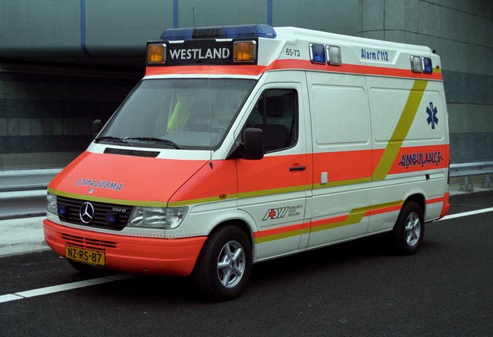 Ambulance dienst Westland Mercedes Sprinter