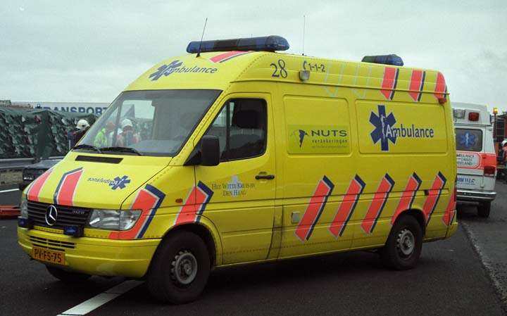 Het Witte Kruis Den Haag Mercedes Benz Ambulance