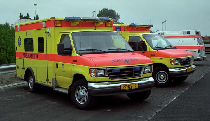 Ambulance service Delft Ford E350