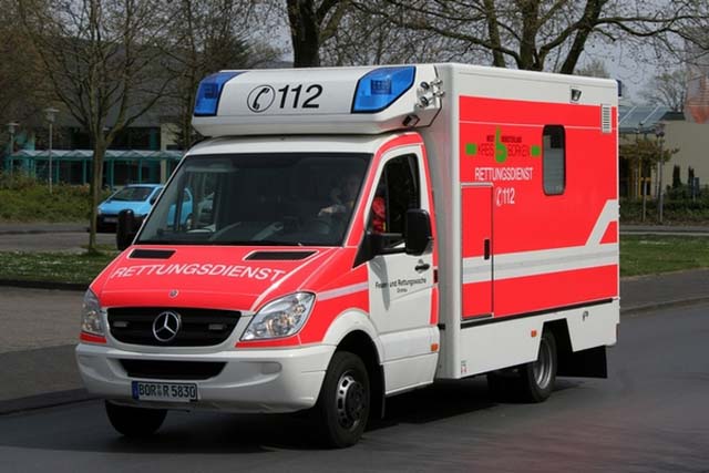 Mercedes sprinter box ambulance #2