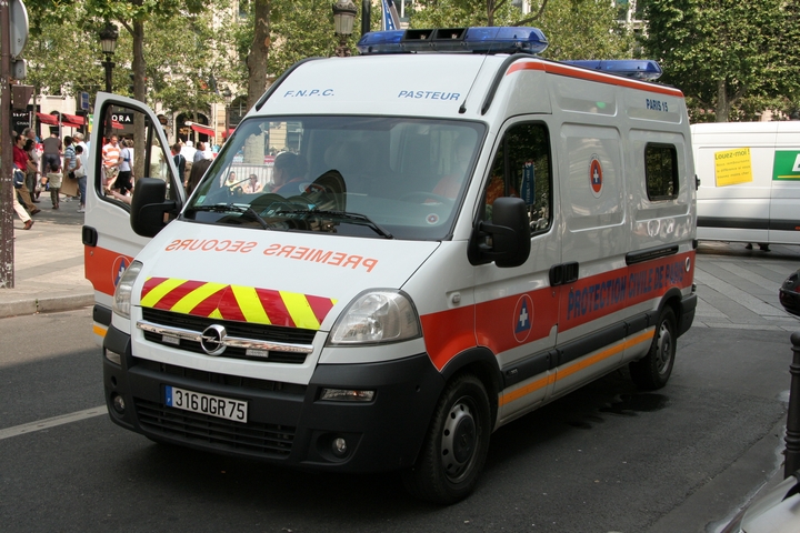 Opel Meriva Ambulance Premiers Secours