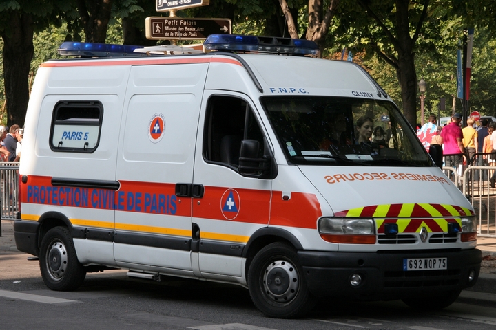 Renault Master Ambulance Protrection Civile Paris