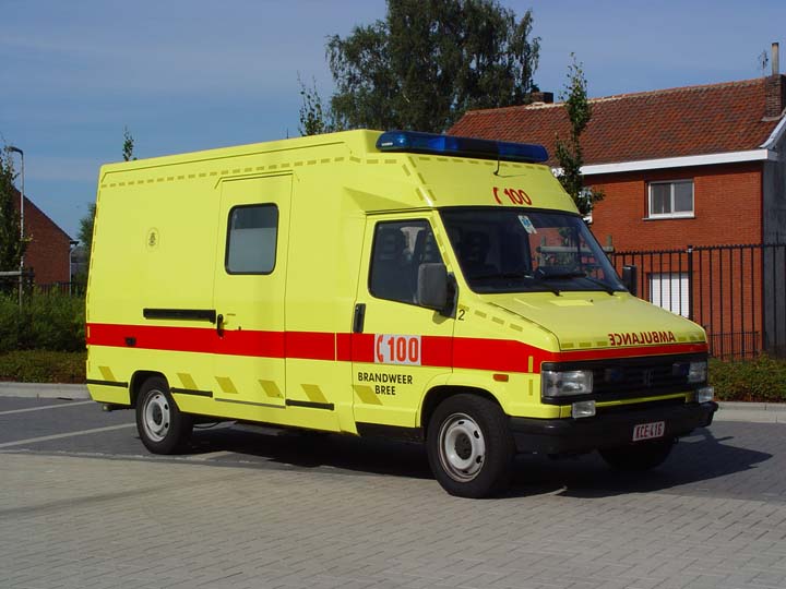 Brandweer Bree Peugeot ambulance