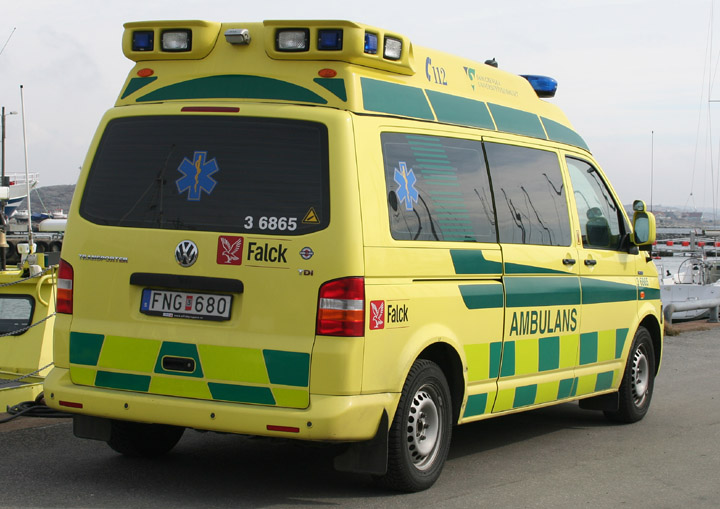 Falck Ambulans FNG680